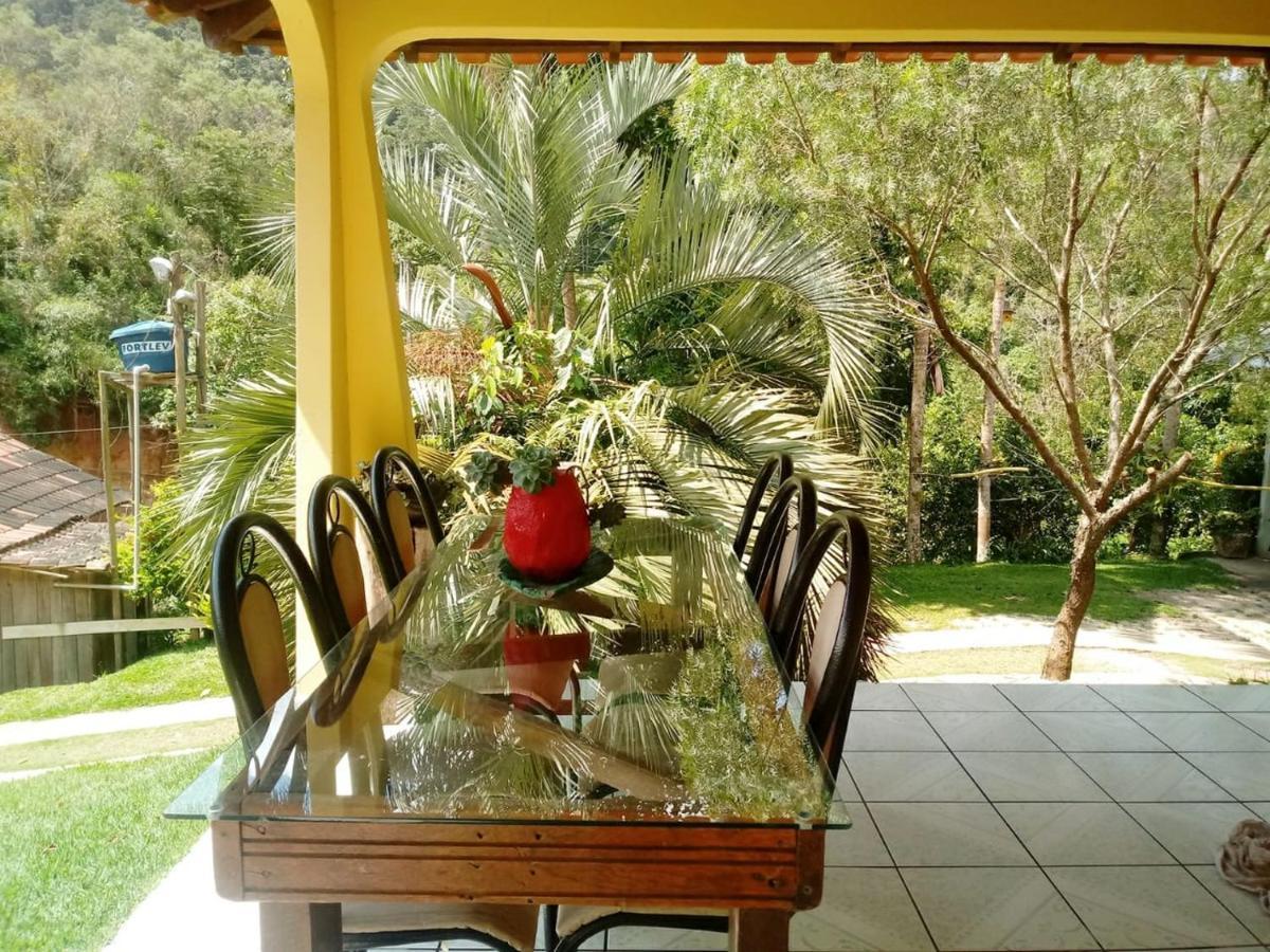 Casa Com Flores Pedra Azul  Kültér fotó