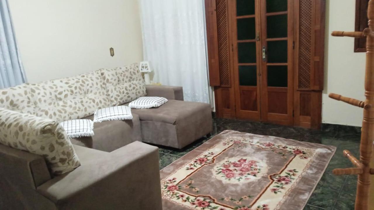 Casa Com Flores Pedra Azul  Kültér fotó